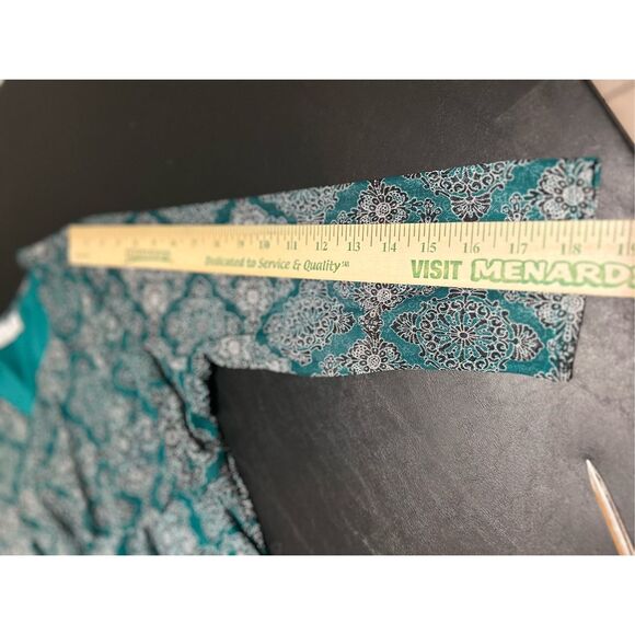 Kim Rogers Curvy Size 1X Teal Tiered Sheer Ruffles & Sleeves Lined V-Neck Blouse - Picture 10 of 11